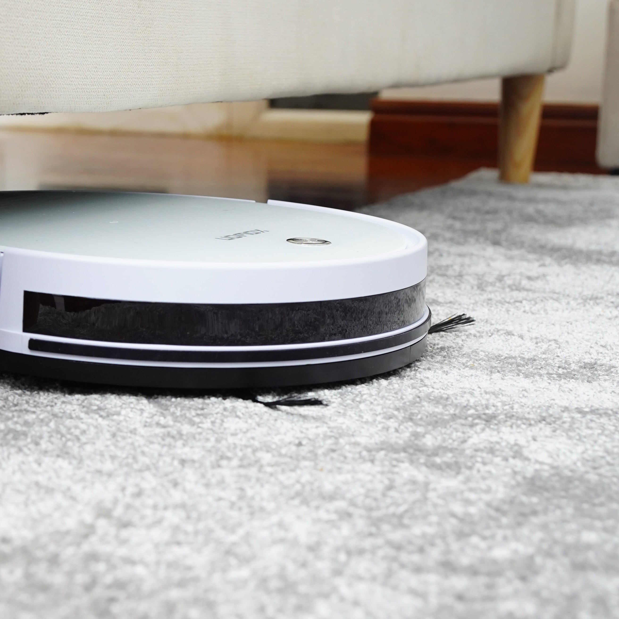 カーペットのお手入れ方法については、定期的な掃除、シミの対処法、専用クリーニング用品の使用などが重要です。