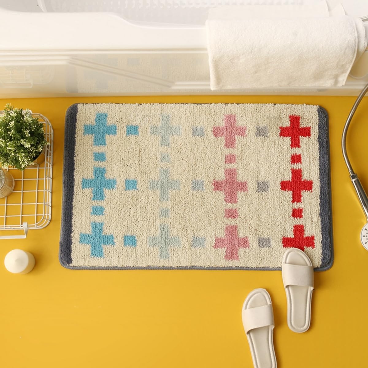 「Tuokus」バスマット 90×60cm 足拭きマット お風呂マット 玄関マット 吸水速乾滑り止め 風呂マット ふんわり 超厚い 吸水速乾 滑り止め ふわふわ 洗える 丸洗い可能 洗面所 脱衣所 浴室 キッチン 台所 TYSD40