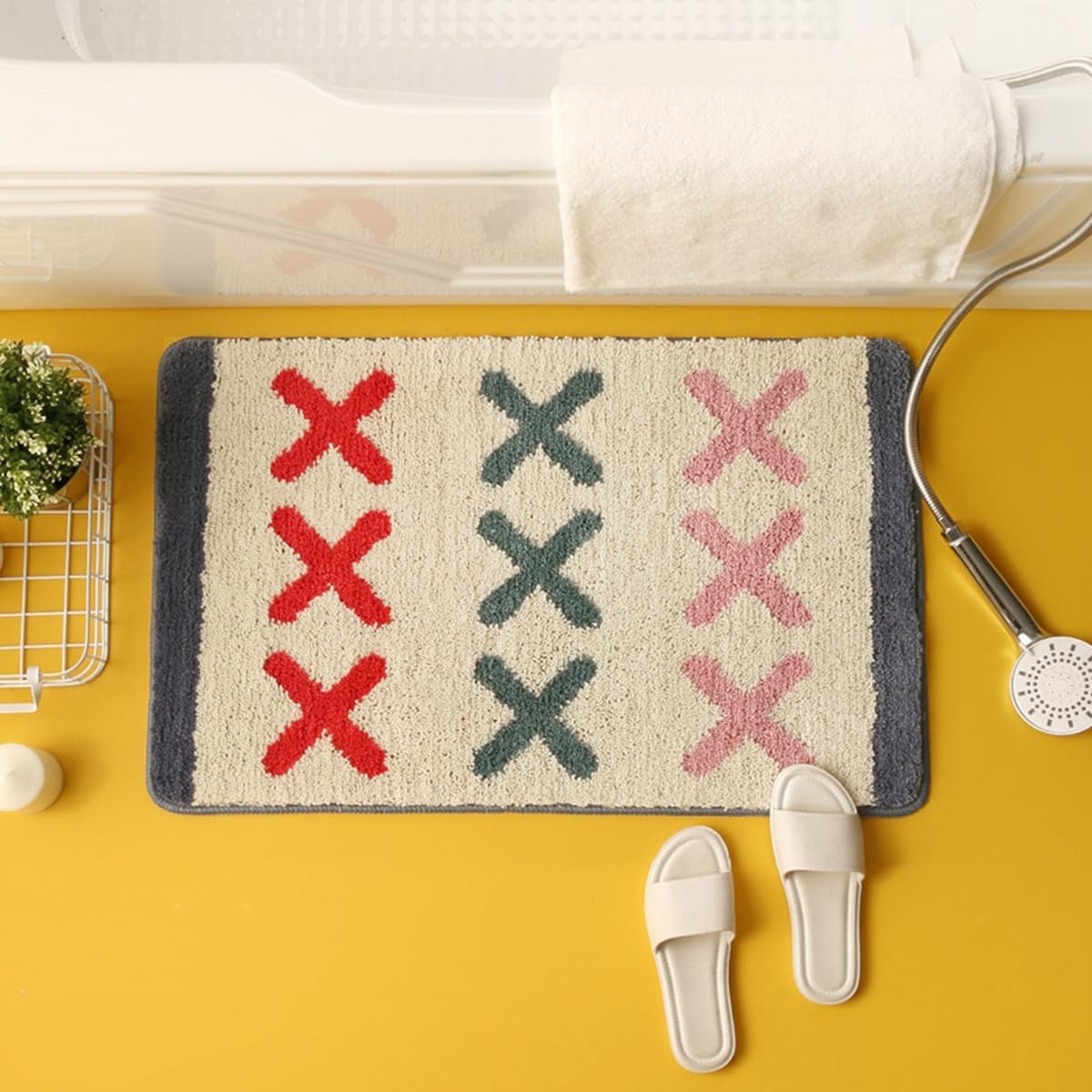 「Tuokus」バスマット 90×60cm 足拭きマット お風呂マット 玄関マット 吸水速乾滑り止め 風呂マット ふんわり 超厚い 吸水速乾 滑り止め ふわふわ 洗える 丸洗い可能 洗面所 脱衣所 浴室 キッチン 台所 TYSD40