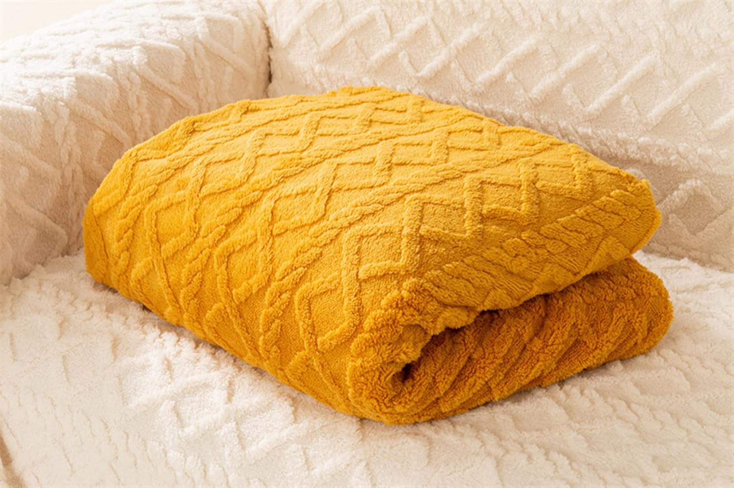 「Tuokus」ソファーカバー 2人掛け 3人掛け 肘付き 柔らかく ふわふわ ソファパッド クッション ソファー スリップ 洗える 防塵 冬用