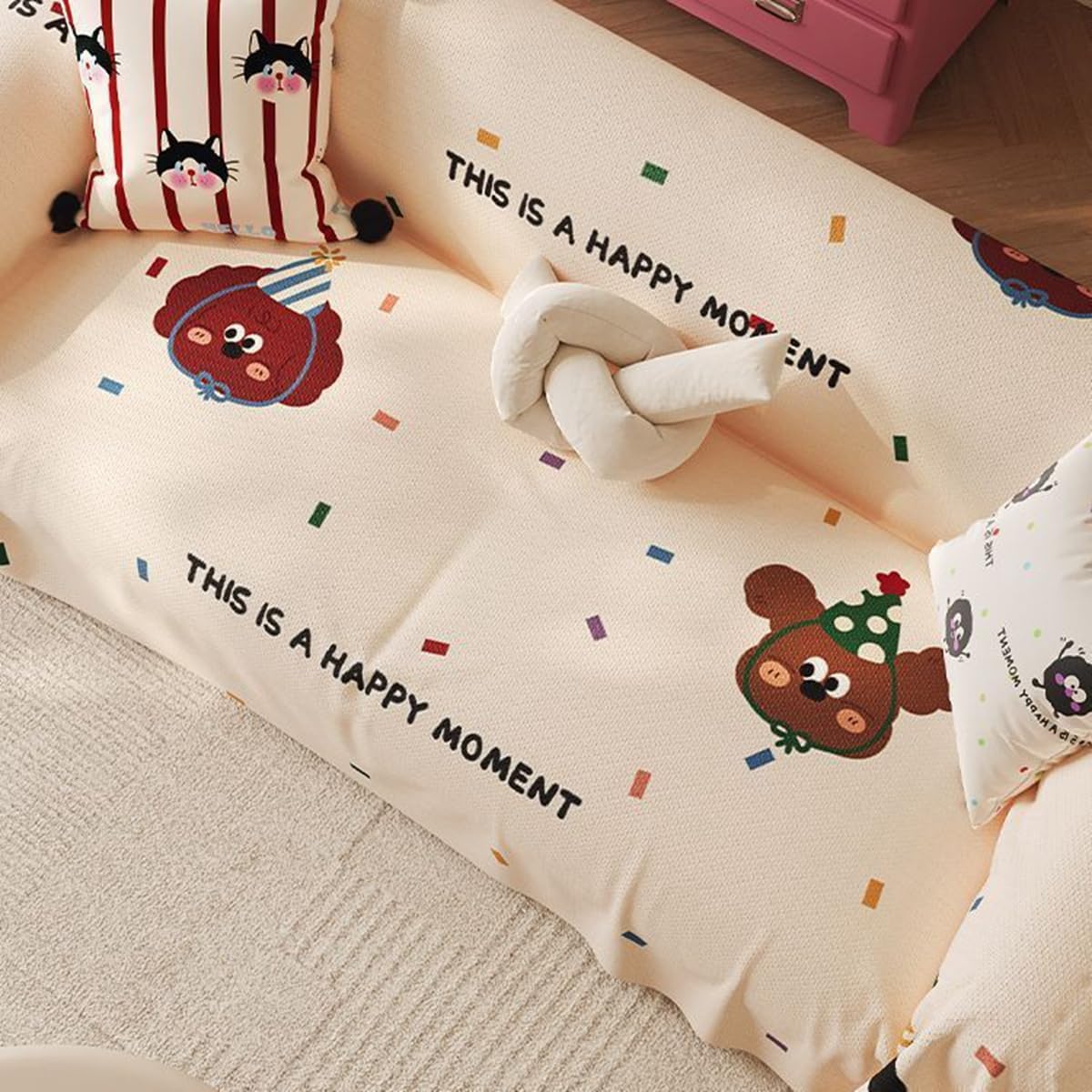 「Tuokus」ソファーカバー 180×180cm 2人掛け・3人掛け 肘付き 洗える ペットの引っかき傷防止 通気性 ふんわり おしゃれ 滑り止め付き 汚れ防止 防塵 オールシーズン対応 Sofajia63