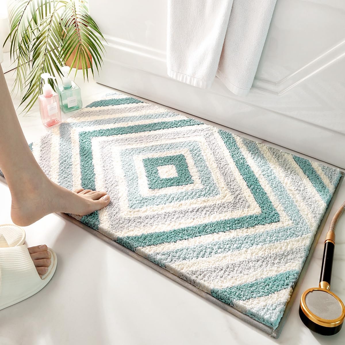 「Tuokus」バスマット 足拭きマット お風呂マット 玄関マット 吸水速乾滑り止め 風呂マット ふんわり 超厚い 吸水速乾 滑り止め ふわふわ 洗える 丸洗い可能 洗面所 脱衣所 浴室 キッチン 台所 TYSD03 40*60cm