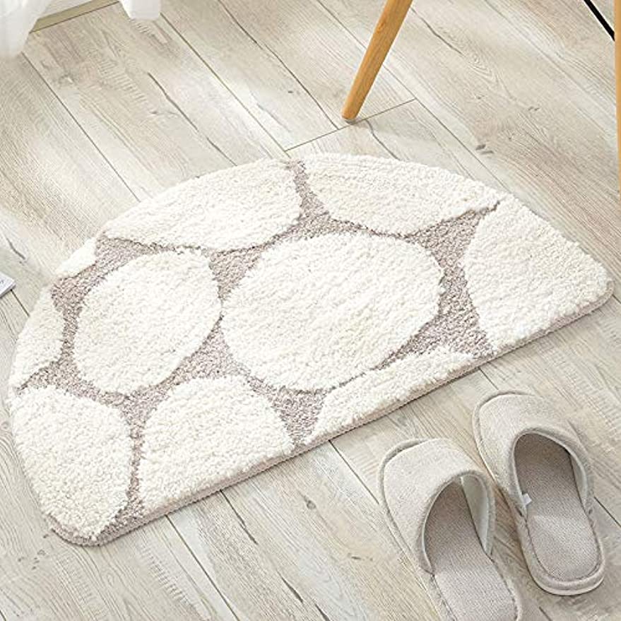 玄関マット 半円 半円形マット 北欧 屋外 屋内 室内 無地 洗える 42×70cm 泥除け 汚れ防止 滑り止め 吸水 触さよい 抗菌 バスマット 絨毯 おしゃれ インテリア 一年中 ホワイト