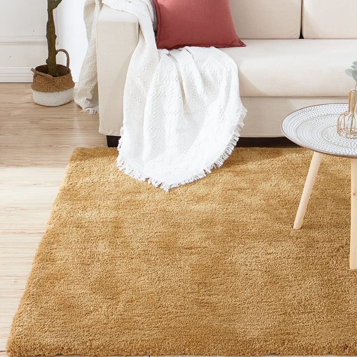 「Tuokus」カーペット ラグ じゅうたん 洗える ラグマット 床暖房で利用可能 3畳4畳5畳6畳 防ダニ センターカーペット かわいい 抗菌 消臭 シャギーラグ 絨毯 滑り止め付き ふわふわ サラサラ 長方形 夏秋冬 120*160cm