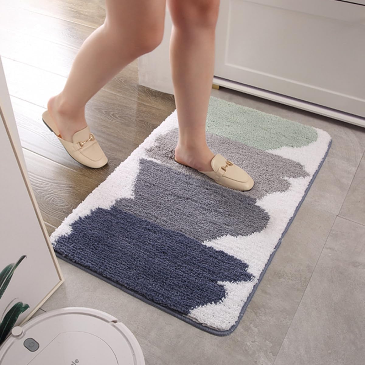 「Tuokus」バスマット 90*60cm 足拭きマット お風呂マット 玄関マット 吸水速乾滑り止め 風呂マット ふんわり 超厚い 吸水速乾 滑り止め ふわふわ 洗える 丸洗い可能 洗面所 脱衣所 浴室 キッチン 台所 TYSD12