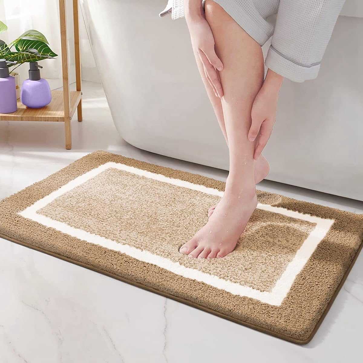 「Tuokus」バスマット 60×40cm 足拭きマット お風呂マット 玄関マット 吸水速乾滑り止め 風呂マット ふんわり 超厚い 吸水速乾 滑り止め ふわふわ 洗える 丸洗い可能 洗面所 脱衣所 浴室 キッチン 台所 TYSD47