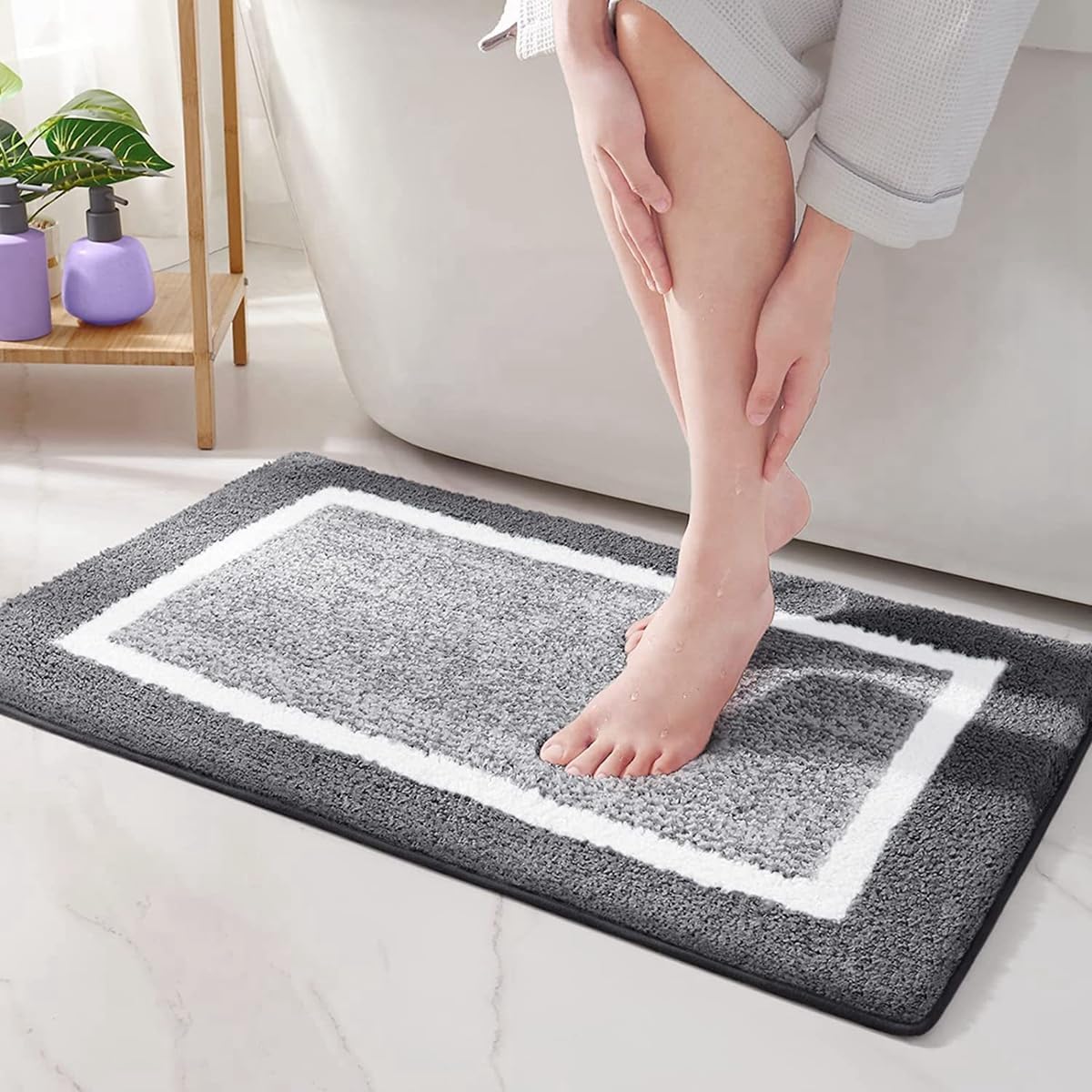 「Tuokus」バスマット 60×40cm 足拭きマット お風呂マット 玄関マット 吸水速乾滑り止め 風呂マット ふんわり 超厚い 吸水速乾 滑り止め ふわふわ 洗える 丸洗い可能 洗面所 脱衣所 浴室 キッチン 台所 TYSD47